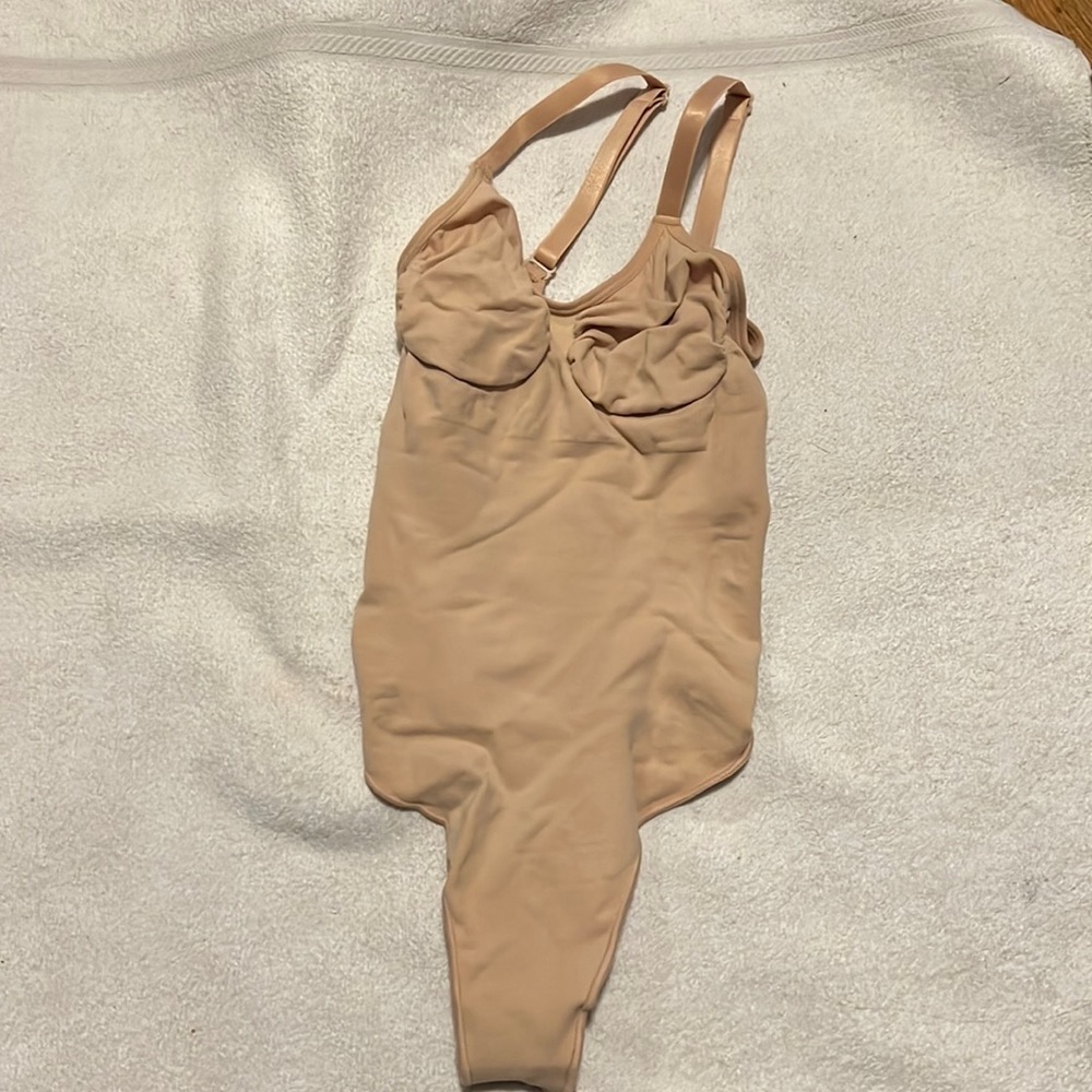 SKIMS Sculpting Thong Bodysuit mica